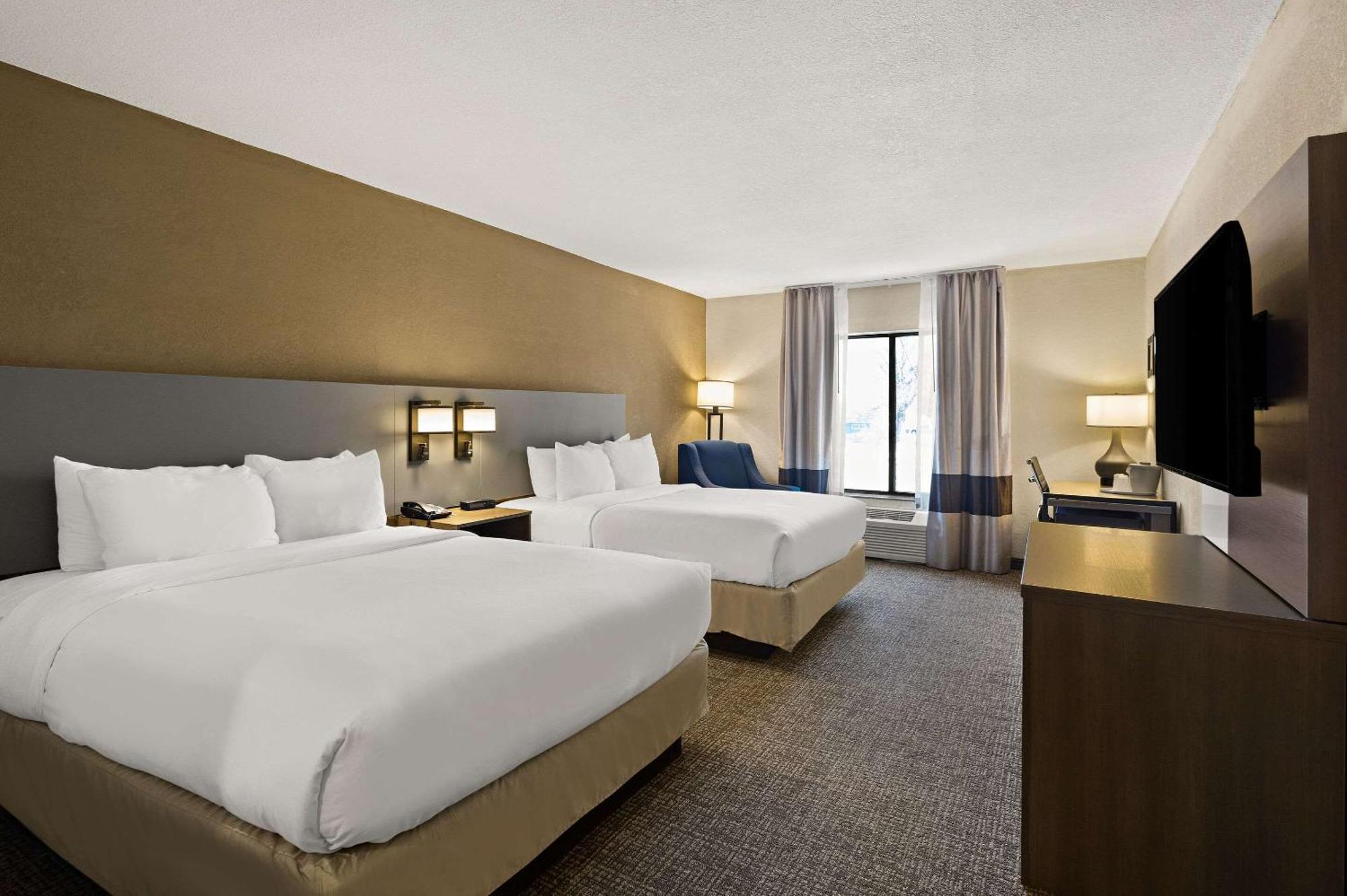 Comfort Inn Huntington Near University Exterior foto